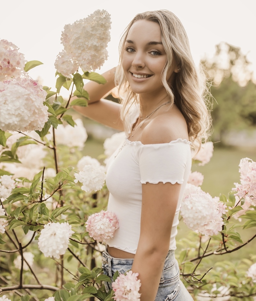 Senior Emma Nadeau