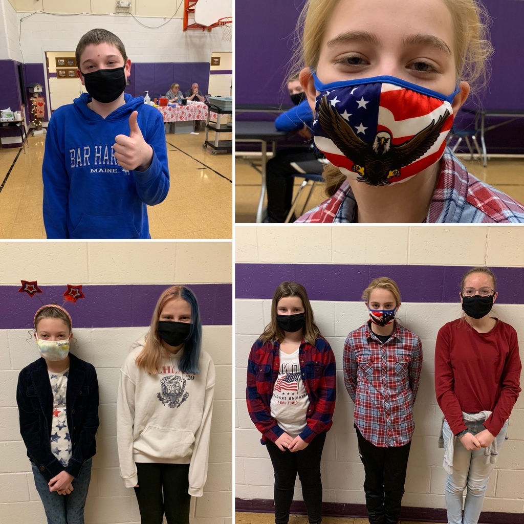 Red, white and blue shirts, masks and even hair! ❤️🤍💙 