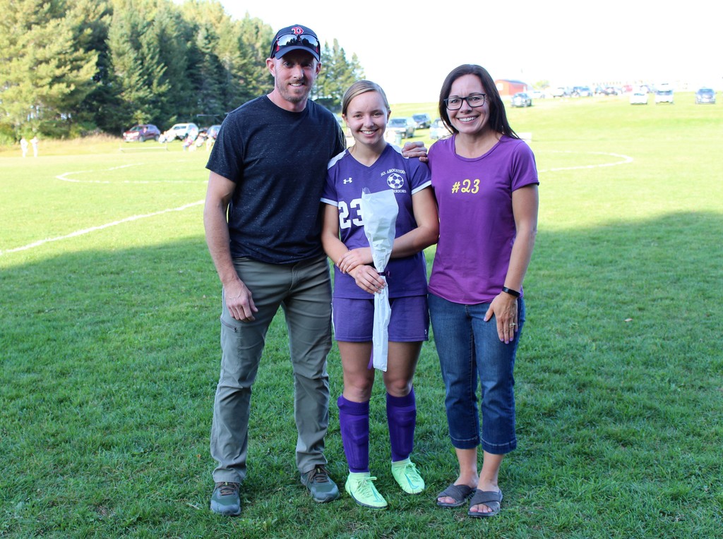 senior Maggie Harthorne